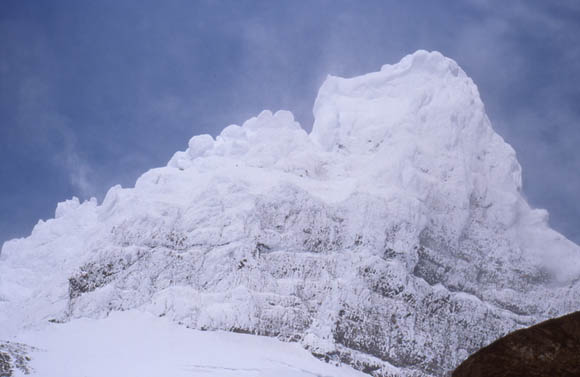 Die Ice Mushroms am Gipfel des Paine Grande auf 3000m