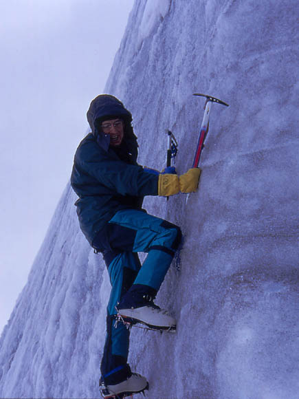 Jens bei den Trockenbungen in der Eiswand